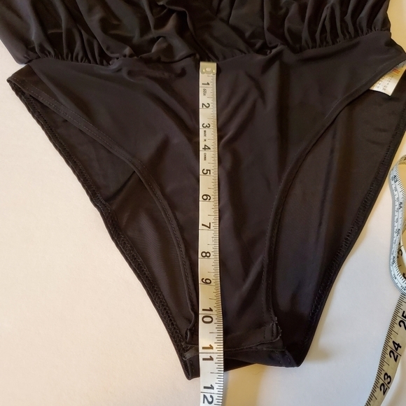 Nasty Gal Black V-Neck Bodysuit Sz 8 - Picture 9 of 12